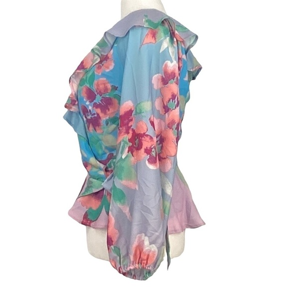ADELYN RAE MAISY, NEW WITH TAGS, FLORAL WRAP BLOUSE - Picture 4 of 8